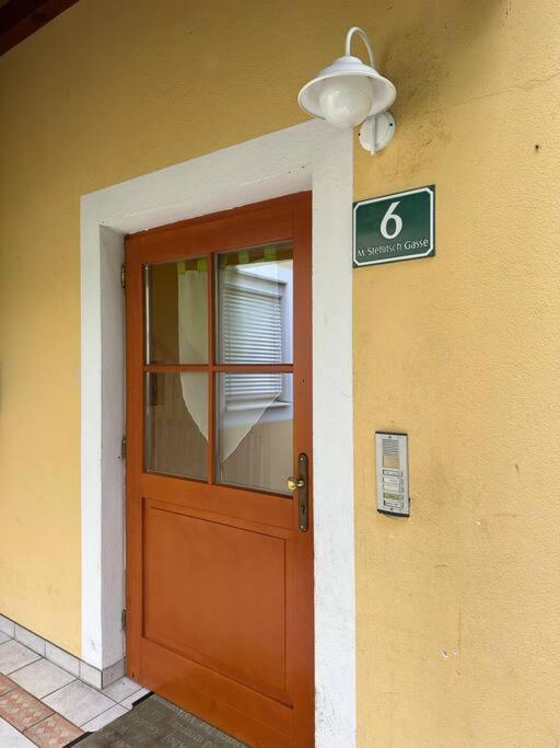 Freundliche Wohnung Naehe Weinstrasse Fuer 5 Personen Wagna Bagian luar foto