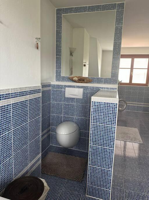 Freundliche Wohnung Naehe Weinstrasse Fuer 5 Personen Wagna Bagian luar foto